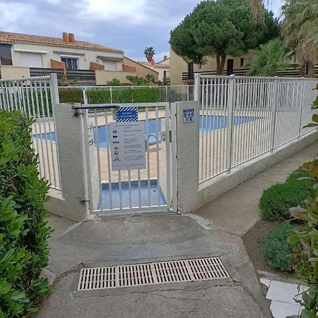 Location A La Semaine Du Samedi Au Samedi, Pas De Location A La Nuitee Superbe Appartement Dans Residence Avec Piscine Διαμέρισμα *